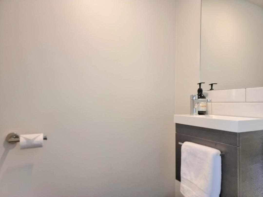 Villa Addington Townhouse With Carpark 8Mins Walk To Hagley Park South Christchurch Habitación foto